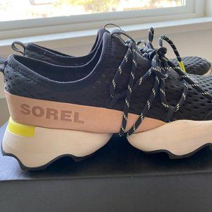 Sorel Women's Kinetic Impact Sneaker - Size 7.5